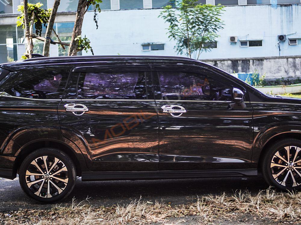 Mobil Toyota Veloz 2022