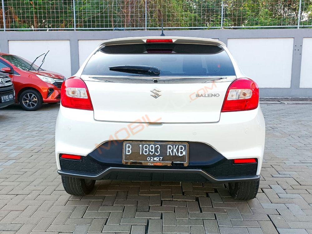 Mobil Suzuki Baleno 2021