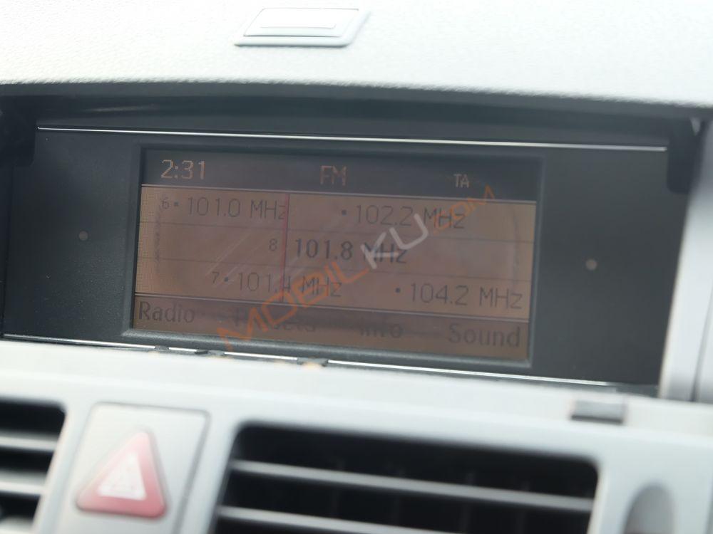 Mobil Mercedes-Benz C-Class 2011