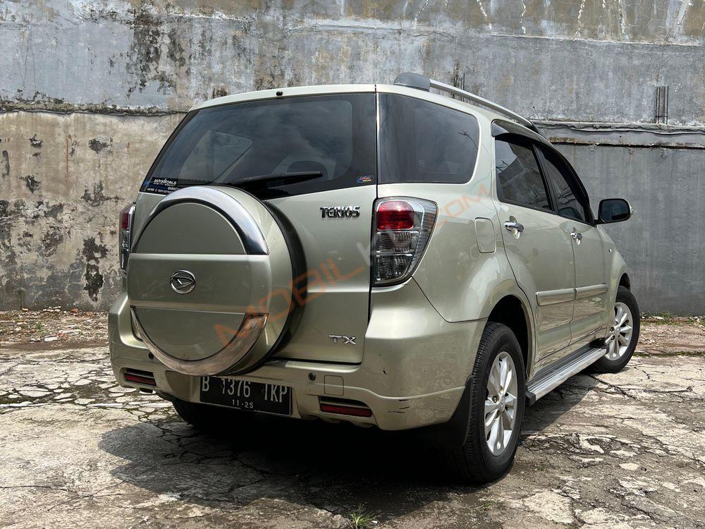 Mobil Daihatsu Terios 2010