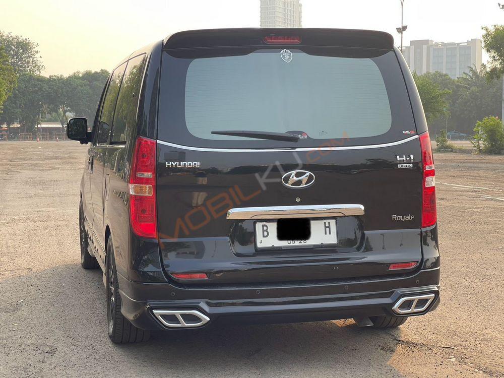 Mobil Hyundai H-1 2018