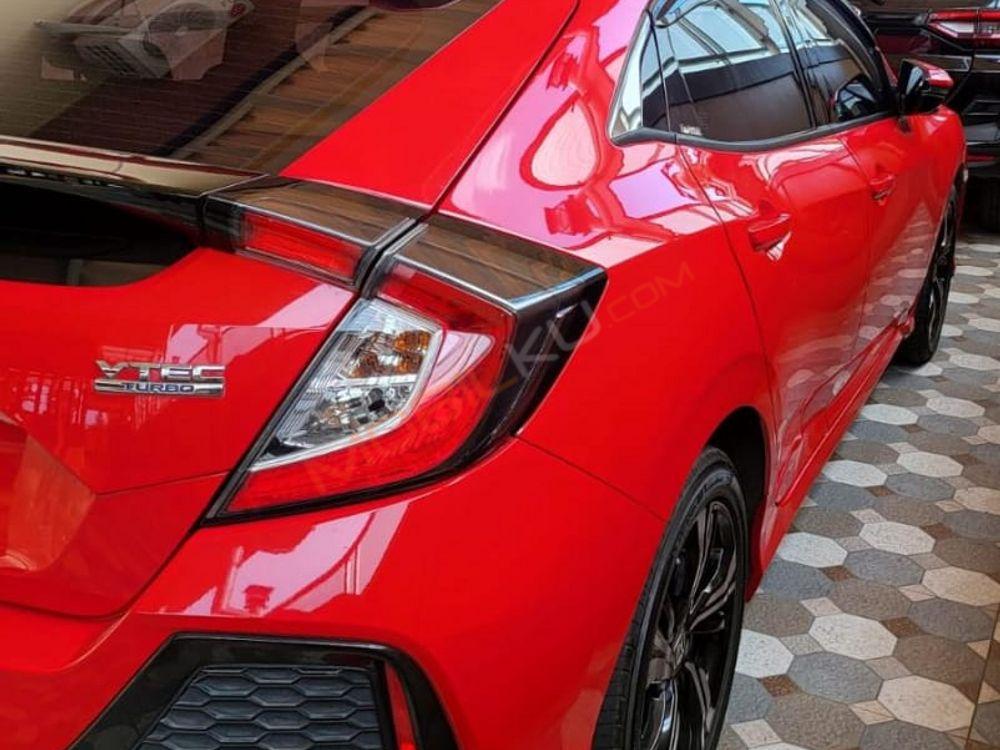 Mobil Honda Civic Hatchback 2018