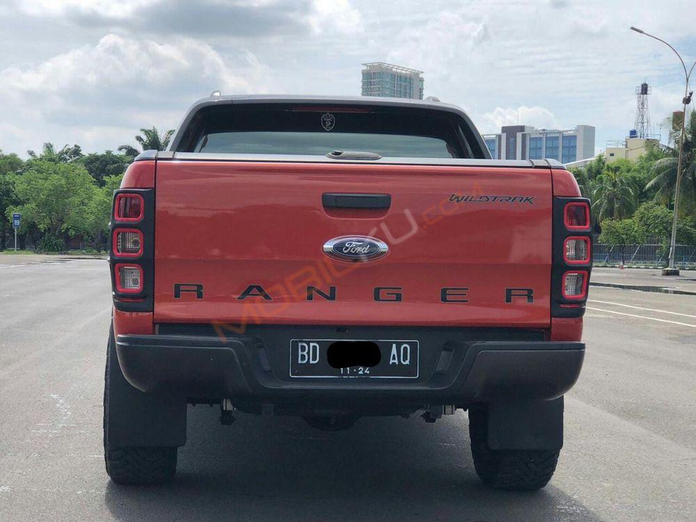 Mobil Ford Ranger 2014