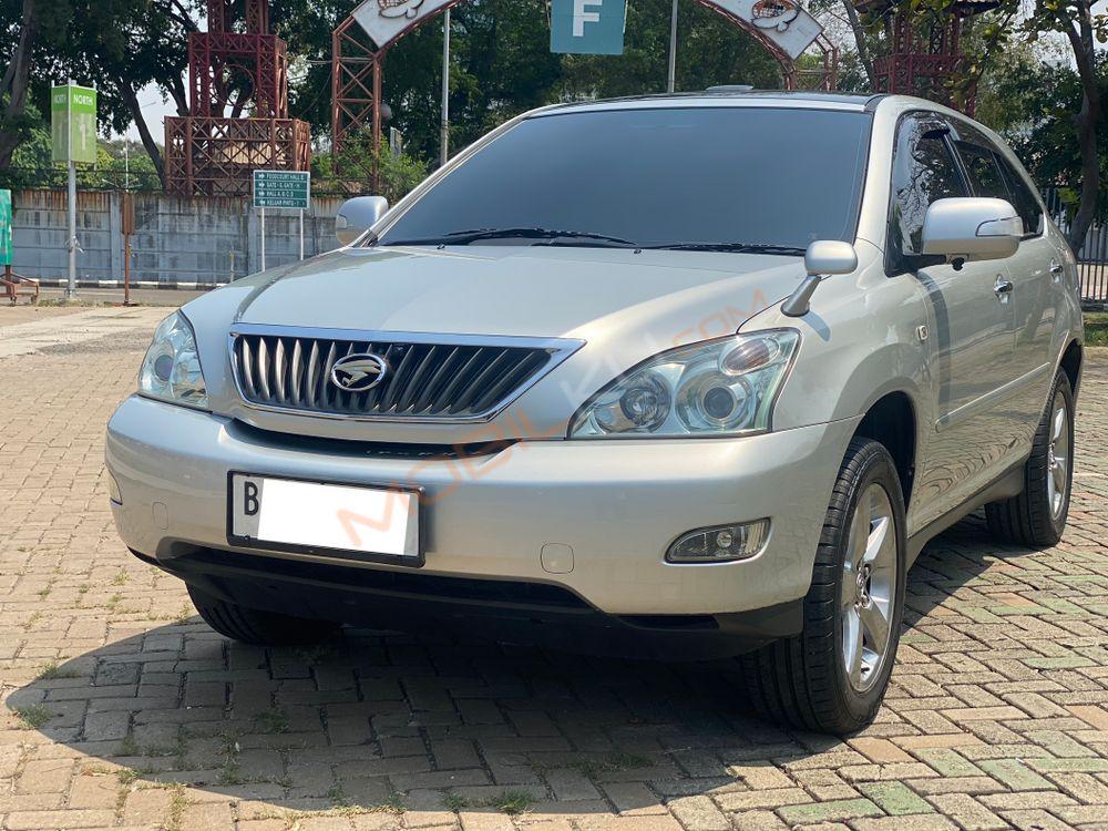 Mobil Toyota Harrier 2008