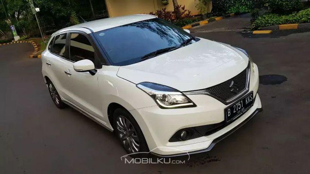 Mobil Suzuki Baleno 2018