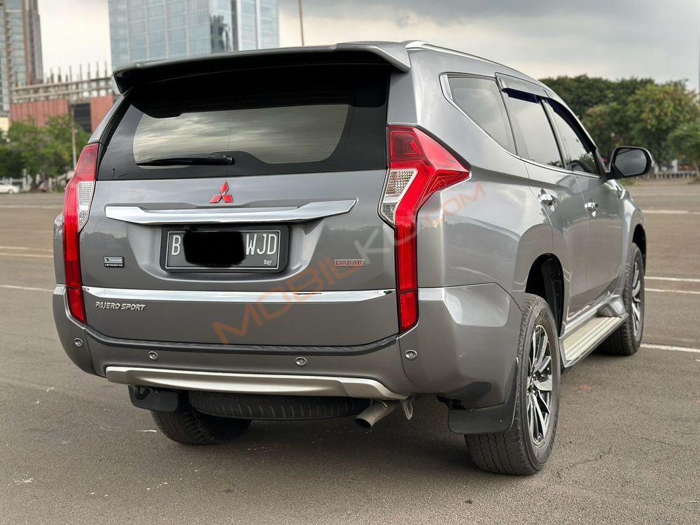 Mobil Mitsubishi Pajero Sport 2016