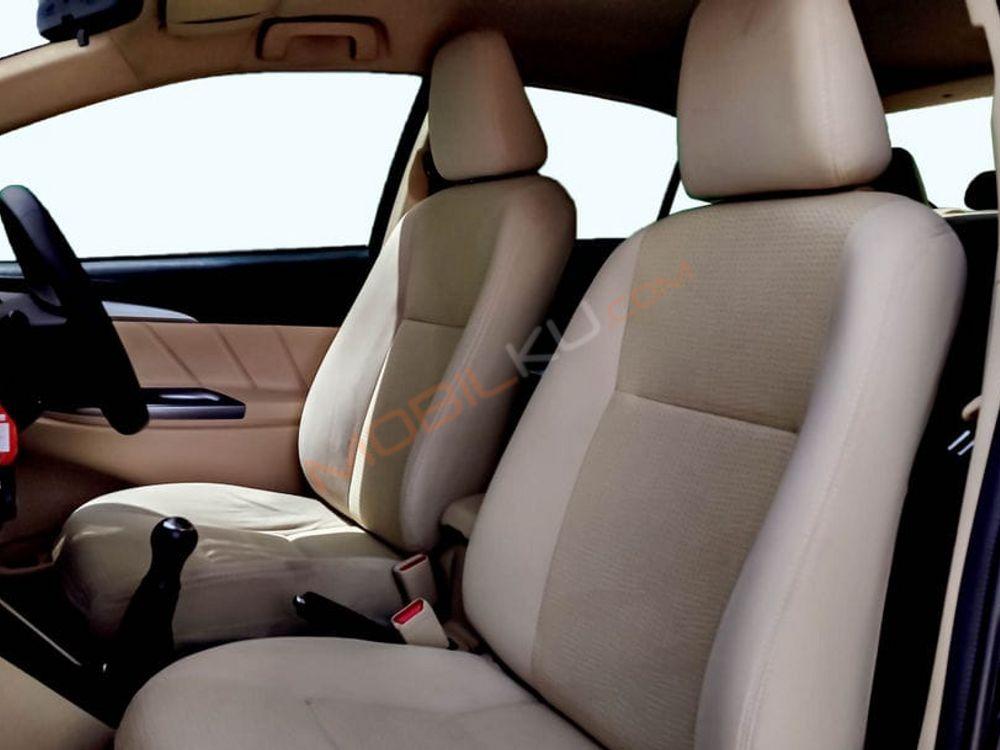 Mobil Toyota Vios 2017