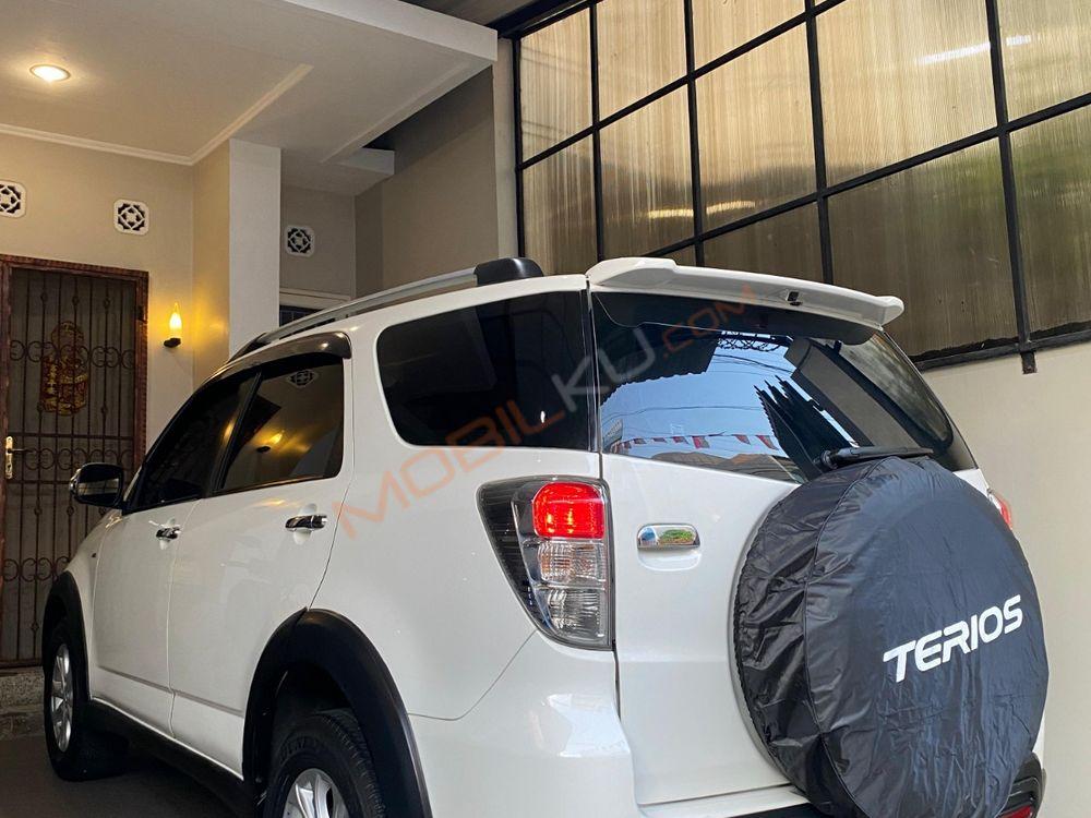 Mobil Daihatsu Terios 2014