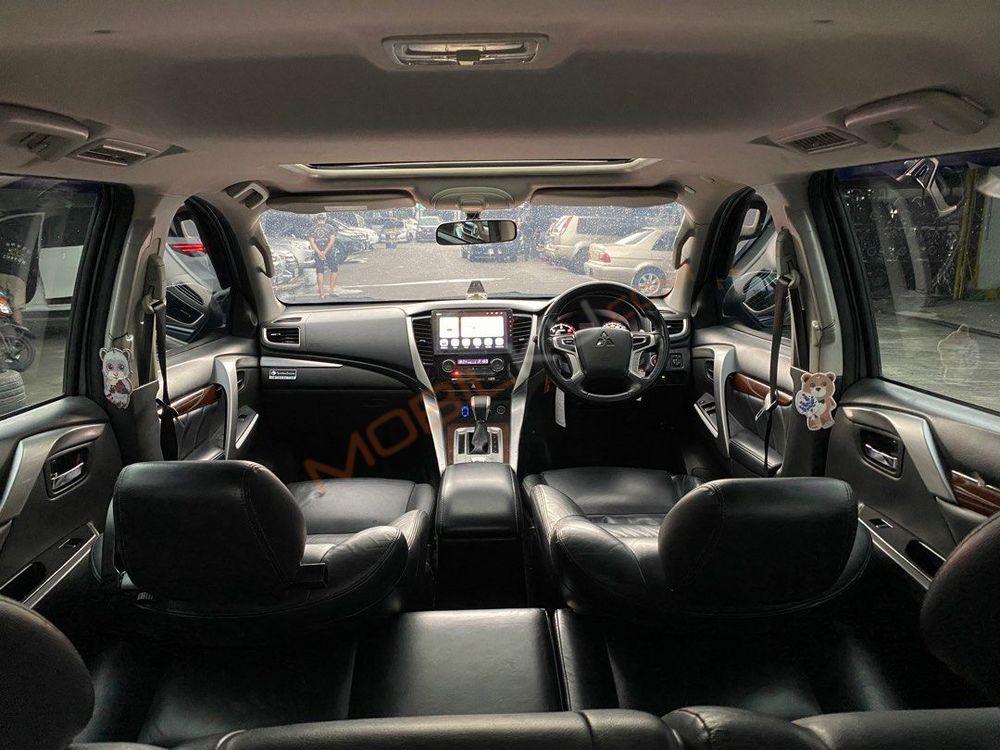 Mobil Mitsubishi Pajero Sport 2016