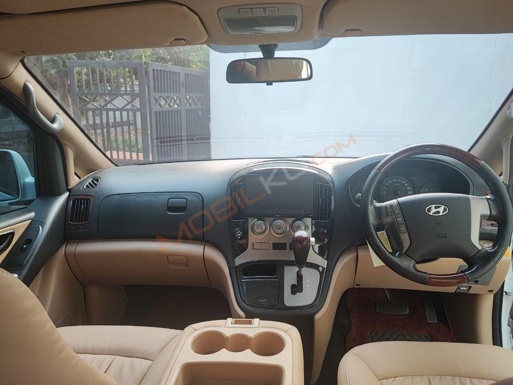 Mobil Hyundai H-1 2016