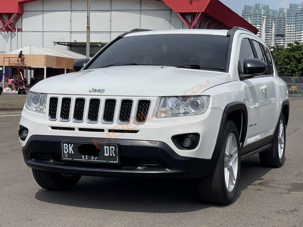 Mobil Jeep Compass 2013