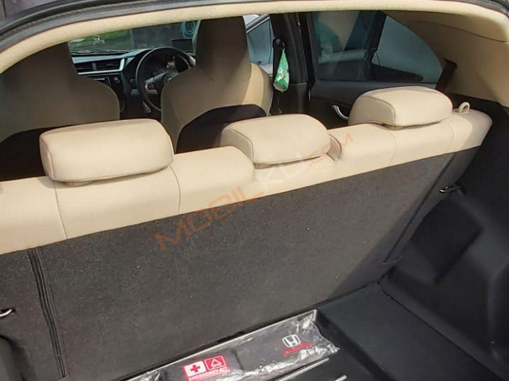 Mobil Honda Brio 2021