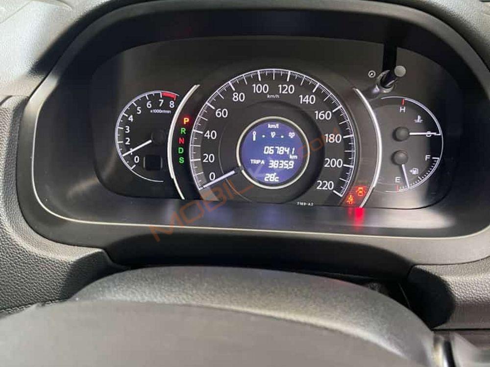 Mobil Honda CR-V 2016