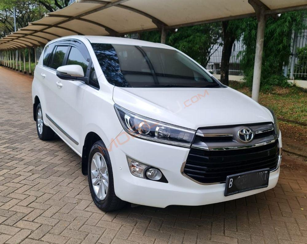 Mobil Toyota Kijang Innova 2019