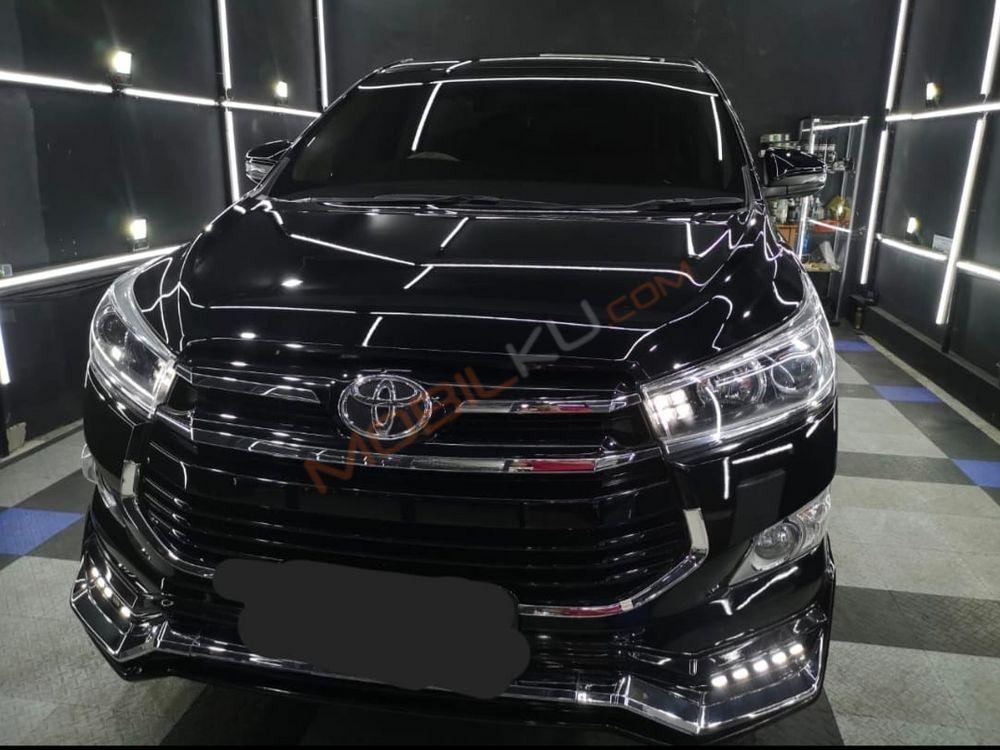 Mobil Toyota Kijang Innova 2018