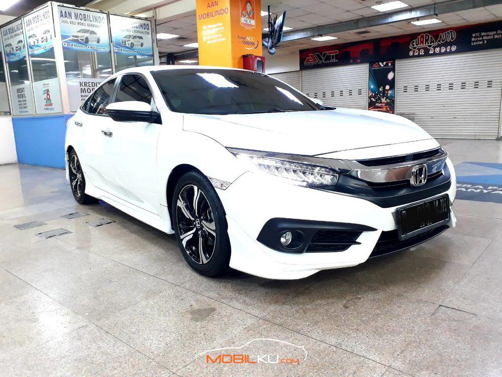 Mobil Honda Civic Sedan 2018