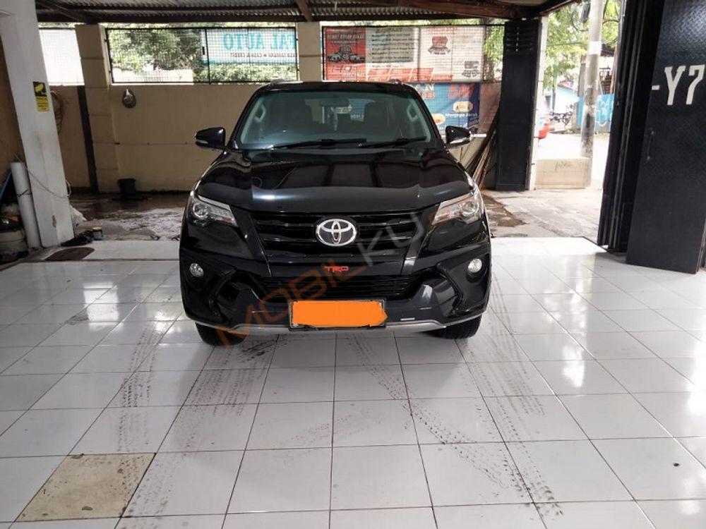 Mobil Toyota Fortuner 2018