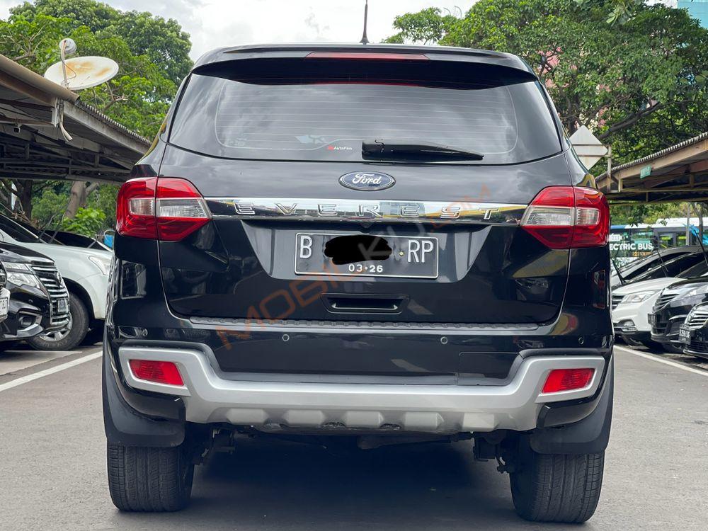 Mobil Ford Everest 2015