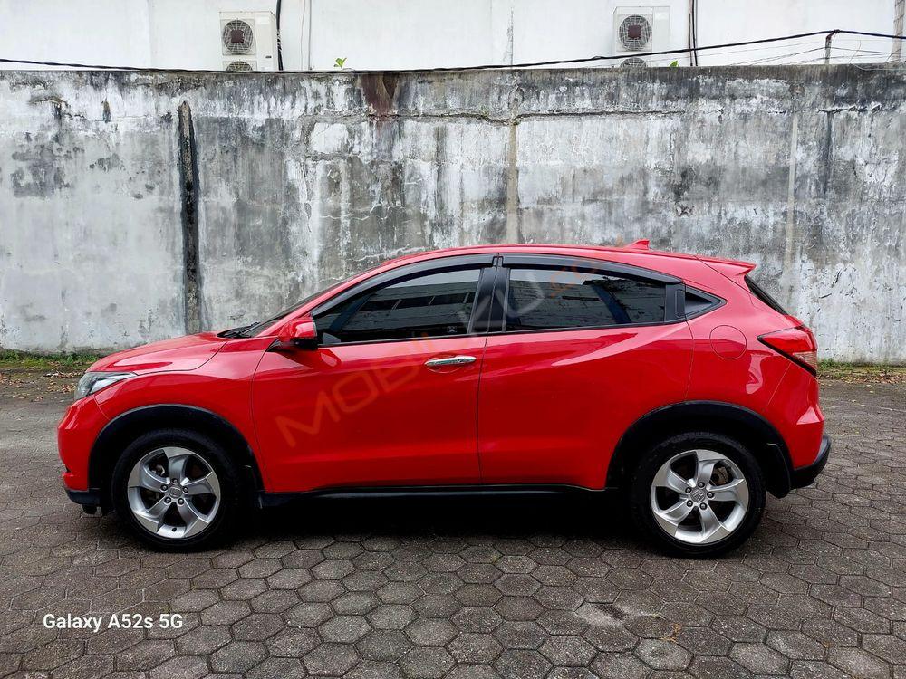 Mobil Honda HR-V 2015
