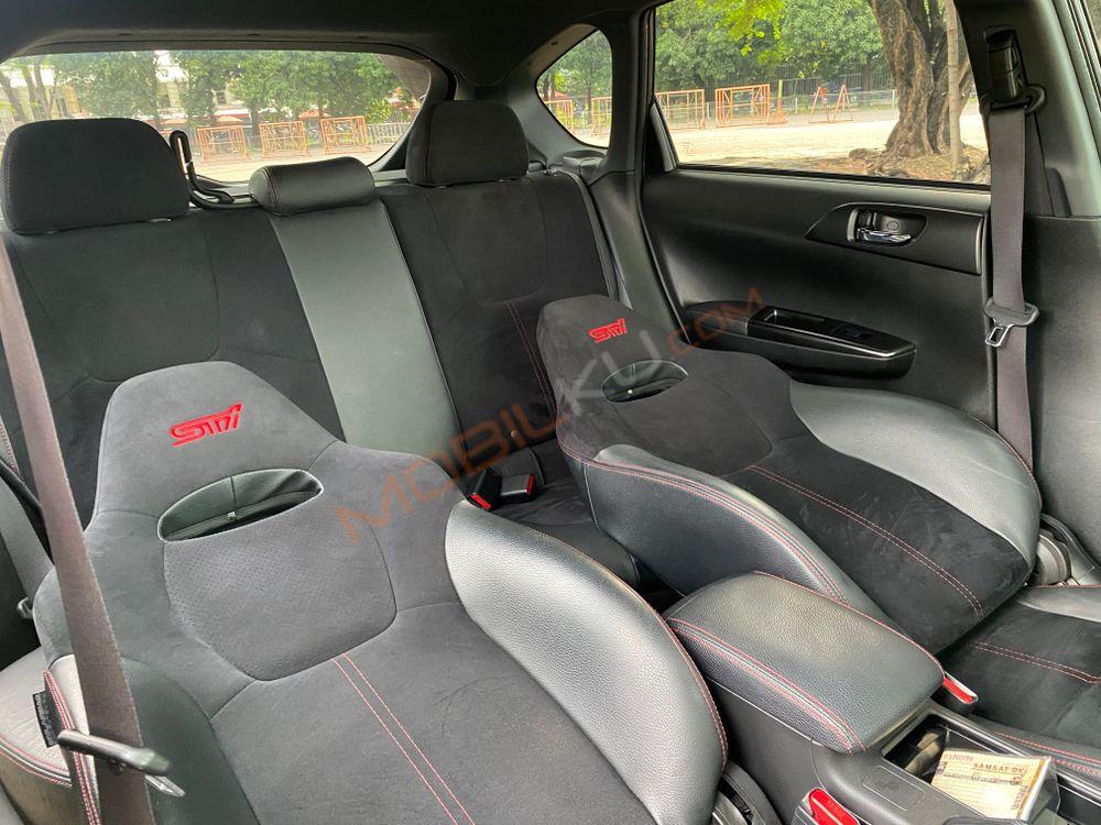 Mobil Subaru Impreza 2013