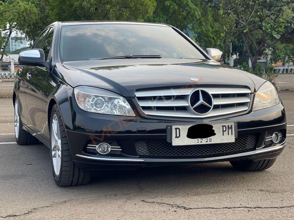 Mobil Mercedes-Benz C-Class 2008