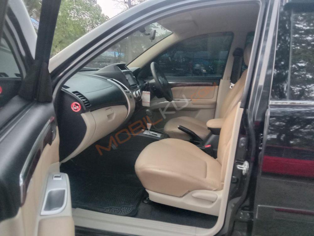 Mobil Mitsubishi Pajero Sport 2014