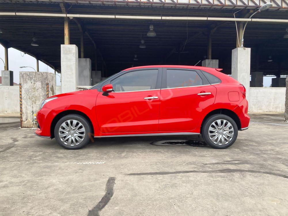 Mobil Suzuki Baleno 2017