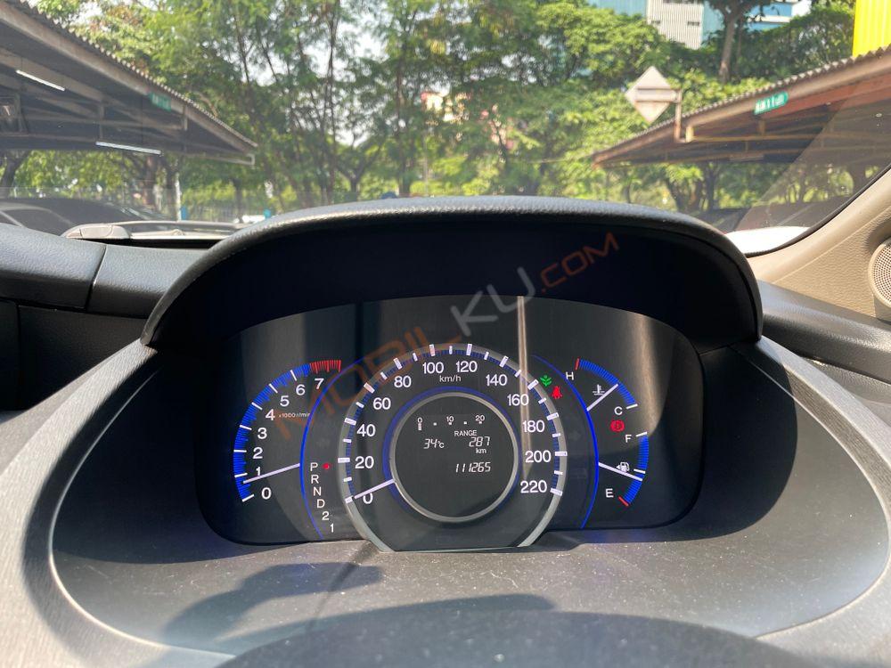 Mobil Honda Odyssey 2012