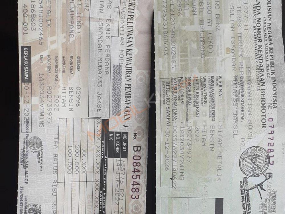 Mobil Mercedes-Benz E-Class 2011