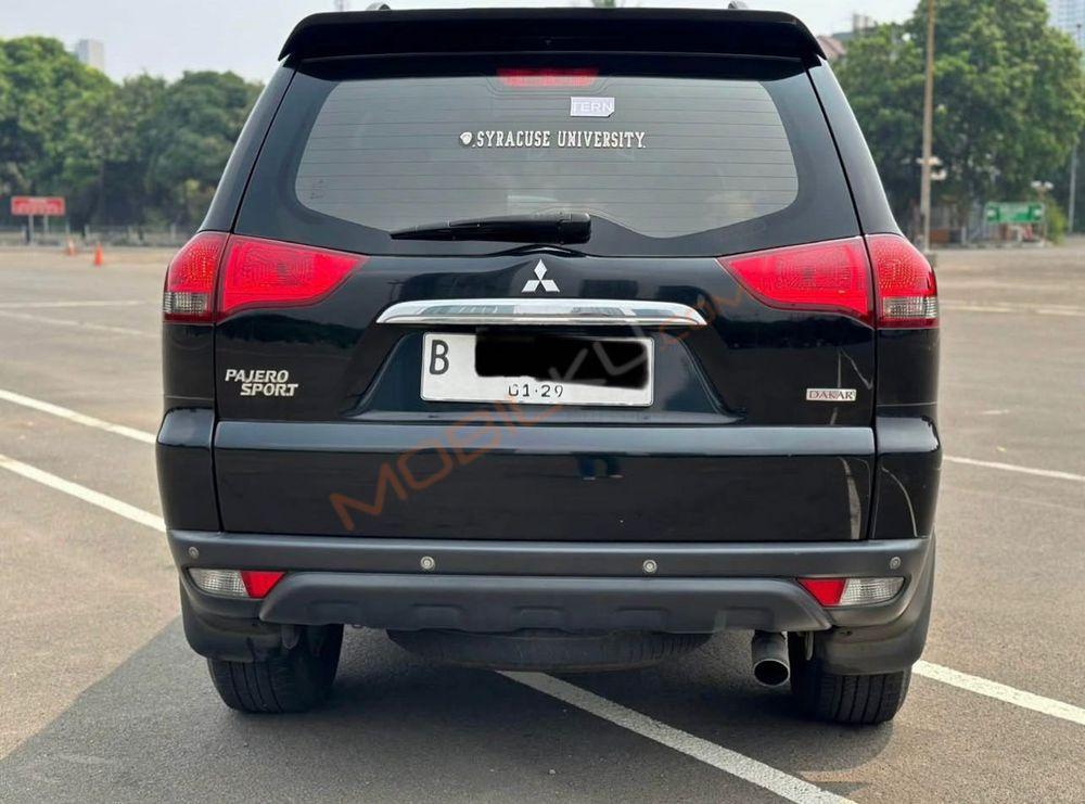 Mobil Mitsubishi Pajero Sport 2013