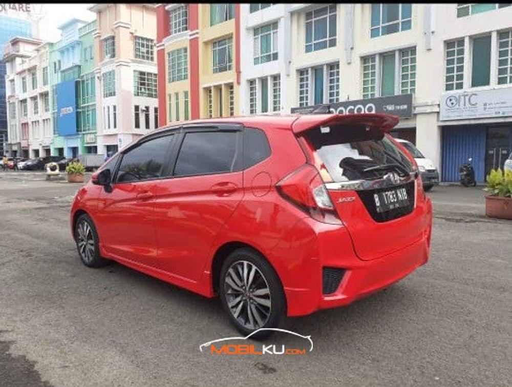 Mobil Honda Jazz 2010