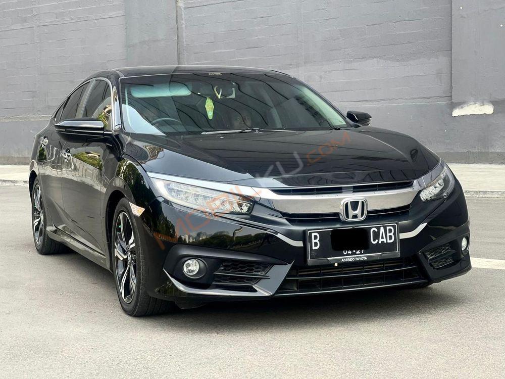 Mobil Honda Civic Sedan 2017
