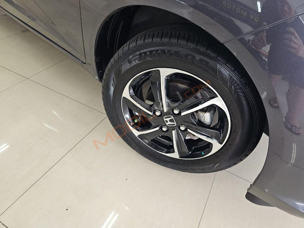 Mobil Honda Brio 2024