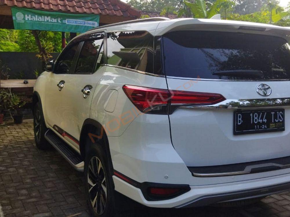 Mobil Toyota Fortuner 2019