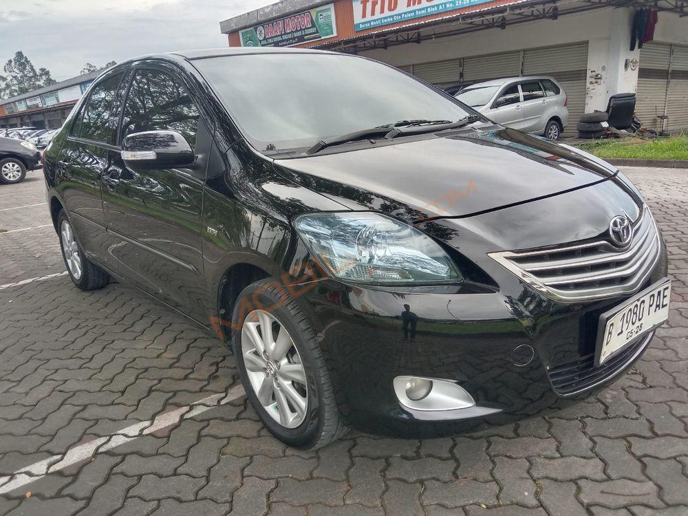 Mobil Toyota Vios 2013