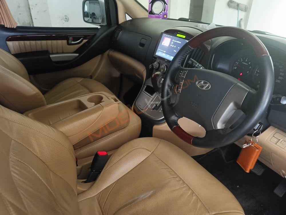 Mobil Hyundai H-1 2014