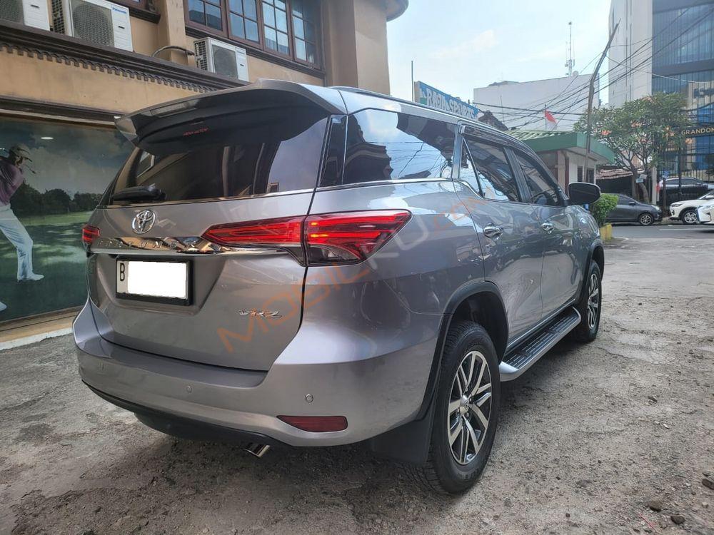 Mobil Toyota Fortuner 2017