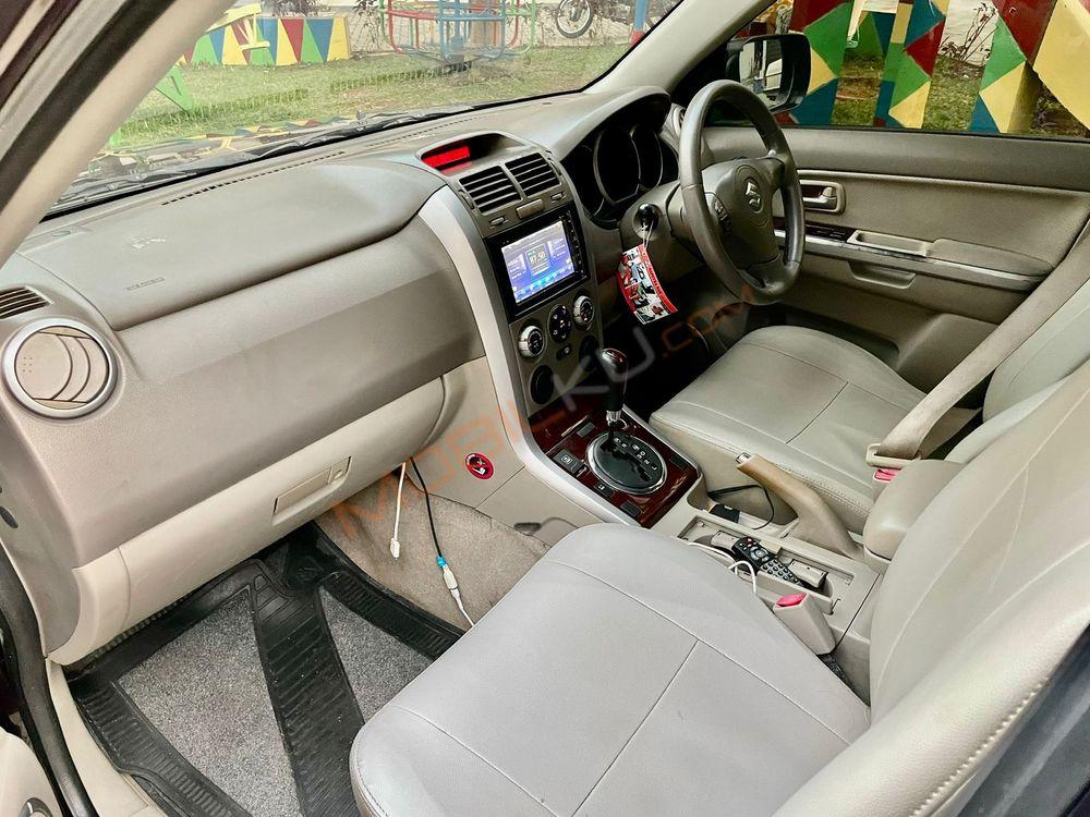 Mobil Suzuki Grand Vitara 2008