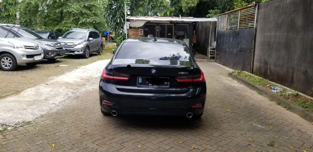 Mobil BMW 3 Series 2020