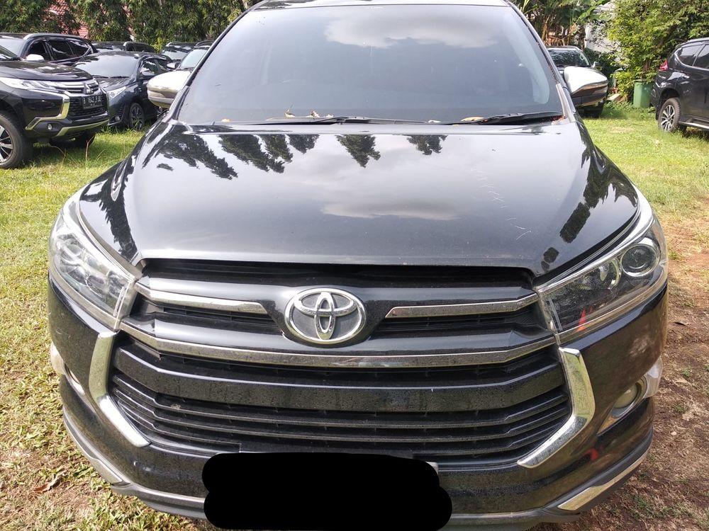 Mobil Toyota Kijang Innova 2020