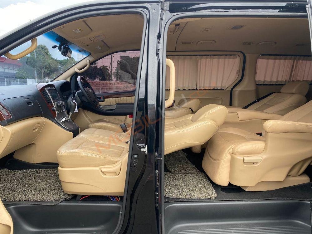 Mobil Hyundai H-1 2015