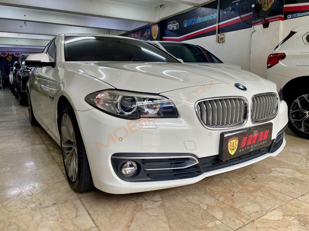 Mobil BMW 5 Series 2014