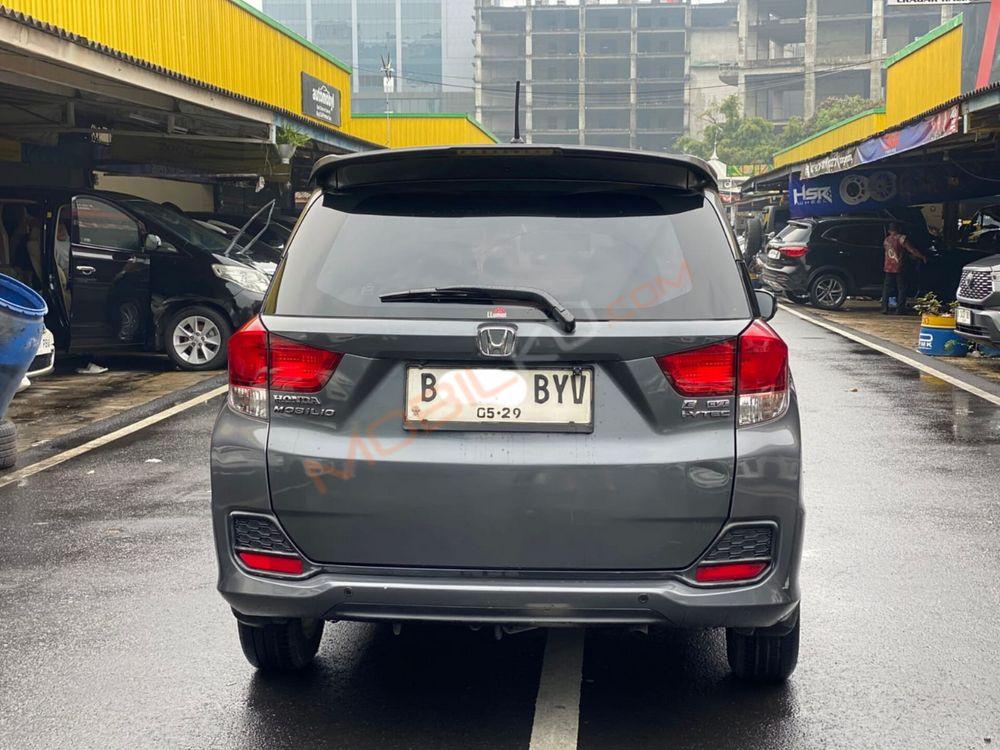 Mobil Honda Mobilio 2014