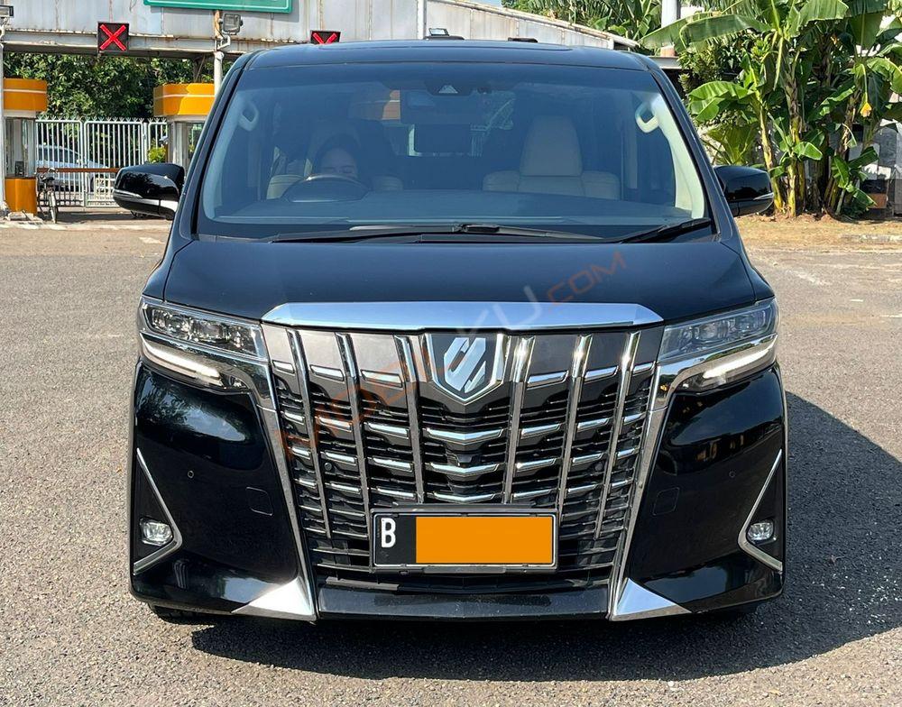 Mobil Toyota Alphard 2020