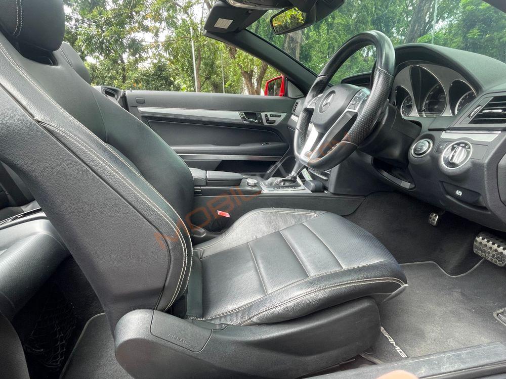 Mobil Mercedes-Benz E-Class 2013