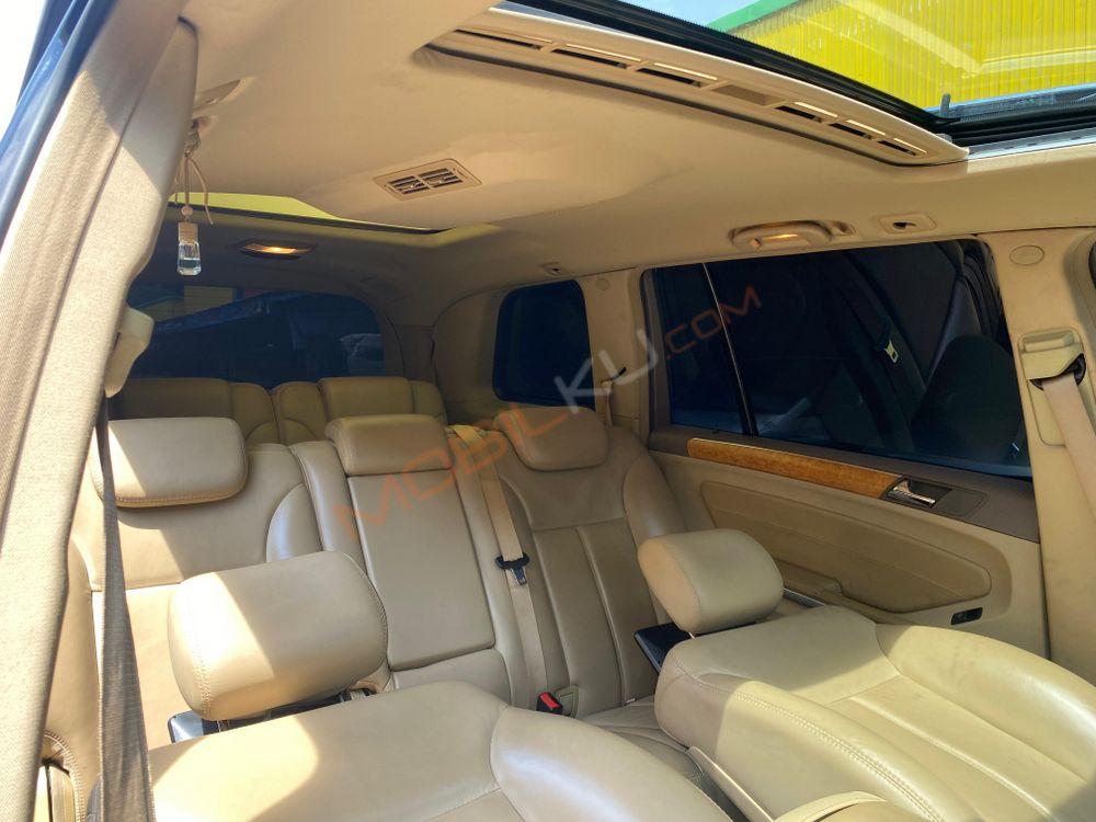 Mobil Mercedes-Benz GL 2009