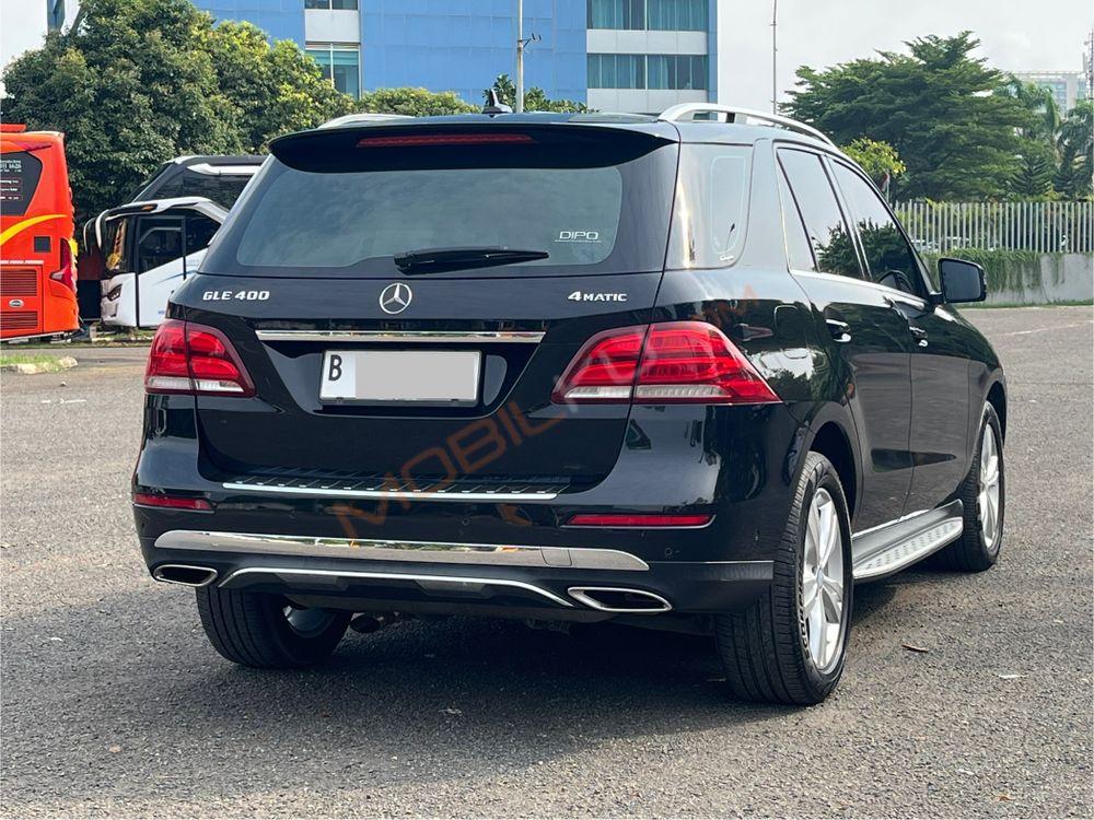 Mobil Mercedes-Benz GLE 2016