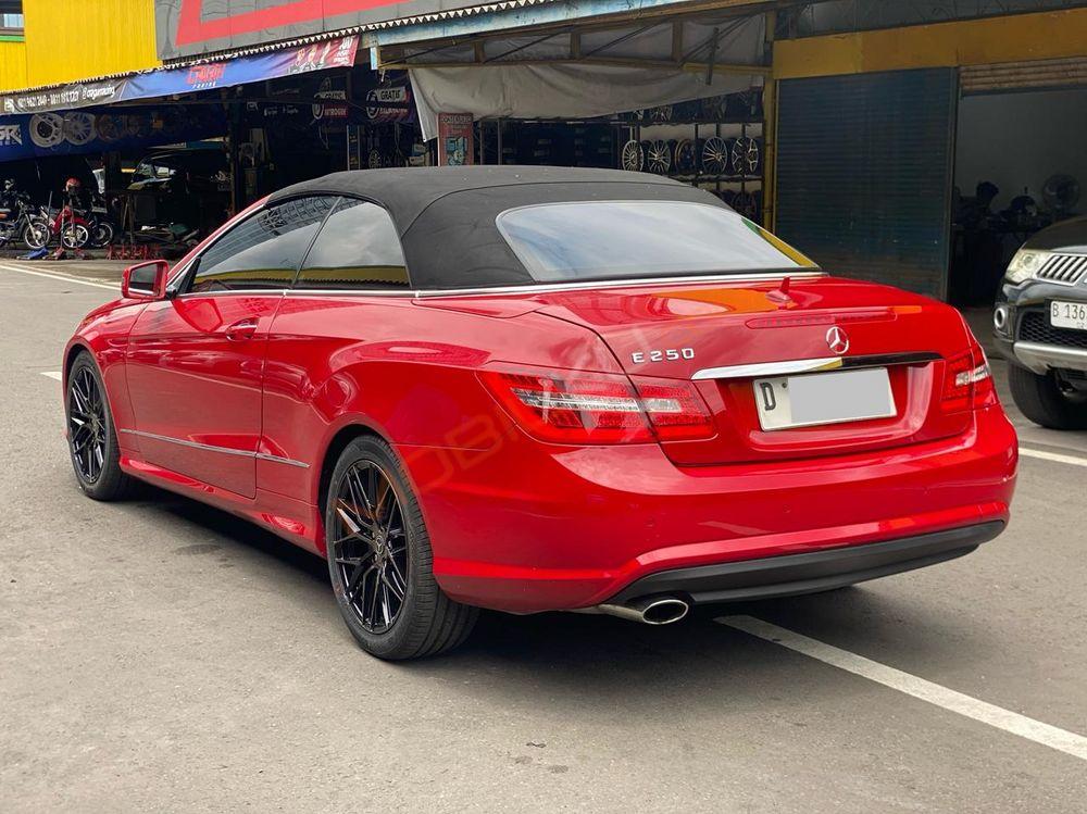 Mobil Mercedes-Benz E-Class 2013