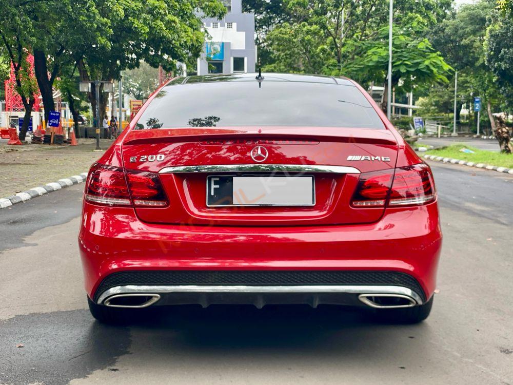 Mobil Mercedes-Benz E-Class 2014