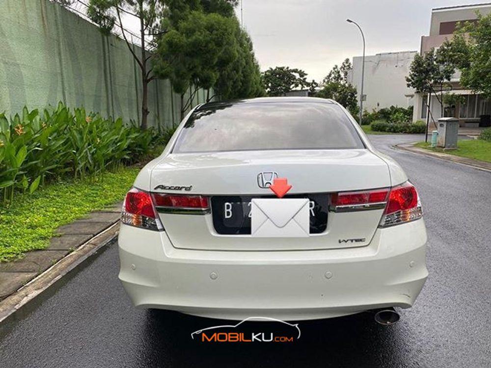 https://mobilku.s3.ap-southeast-3.amazonaws.com/ads/1000/08b8ea85-56a5-48ae-ba15-2b30940c015a.jpeg